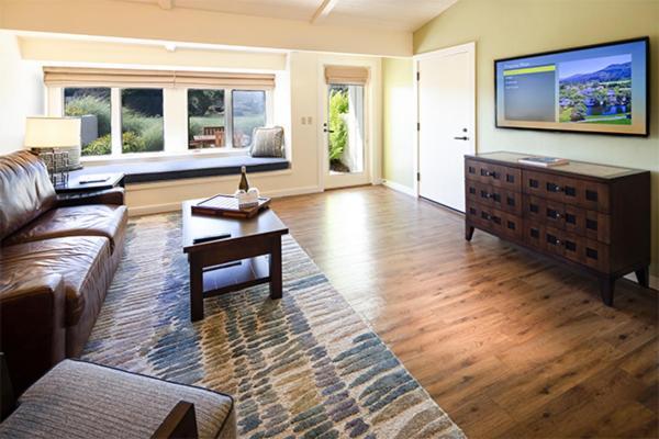 Bungalow Deluxe Suite,1532796892:JPEG