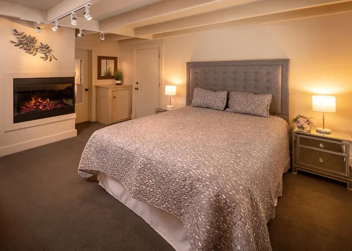 Carmel Country Inn